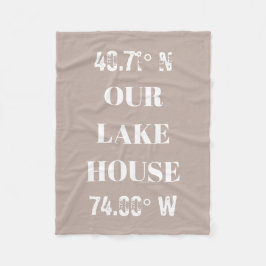 Custom Our Lake House Coordinates Fleece Deken