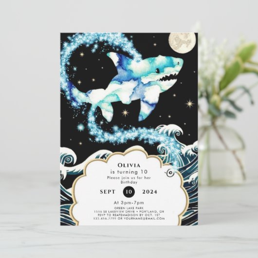 Custom Pastel Enchanted Shark Verjaardag Kaart (Staand voorkant)