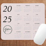 Custom Pastel Roze 2025 Kalender met Uw Logo Muismat<br><div class="desc">Verhoog uw werkruimte en branding met deze aangepaste pastelroze 2025 kalendermuismat met uw logo. Perfect voor professionals, bedrijven en organisaties, dit strakke ontwerp combineert een functionele jaarkalender met een chique pastelroze achtergrond. Voeg uw logo toe om hem uniek voor u te maken - ideaal om uw merk te promoten en...</div>