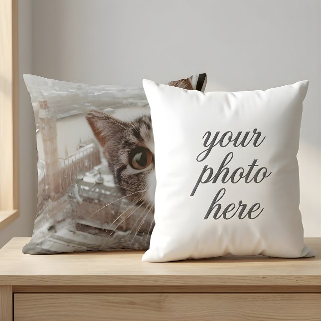 Custom Pet Photo Cat Peeking with London Big  Kussen (Creator heeft geüpload)