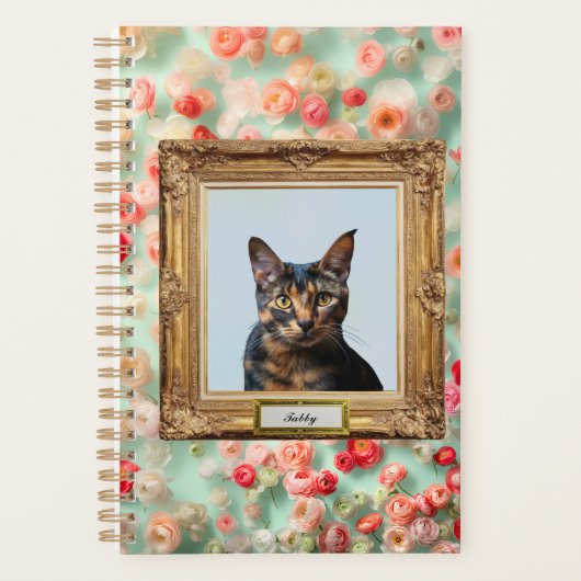 Custom Pet Portrait Notebook – Your Cat in a Frame Planner (Voorkant)