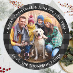 Custom Photo Merry Christmas Gray Buffalo Plaid Ronde Sticker<br><div class="desc">Voeg de finishing touch toe aan uw enveloppen, mailings en briefpapier met deze grijszwarte buffalo plaid custom foto stickers. Gepersonaliseerd deze ronde kerst stickers met uw favoriete foto, huisdier foto, familie foto met en groeten. Deze rode en zwarte geplakte stickers zijn ideaal voor envelopafdichtingen en cadeauverpakkingen. COPYRIGHT © 2020 Judy...</div>