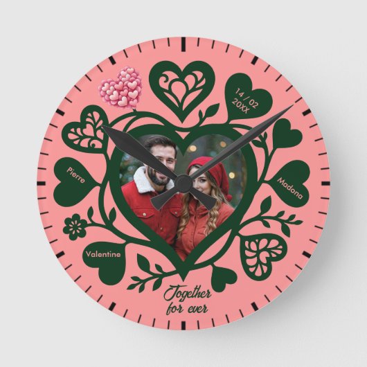 Custom Pink Green Photo Heart Clock Ronde Klok (Voorkant)