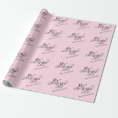 Custom Pink Mr en Mrs Script Cadeaupapier (Uitgerold)