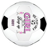 Custom Pink "Speel als een meisje" grappig citaat Voetbal (Gedraaid)