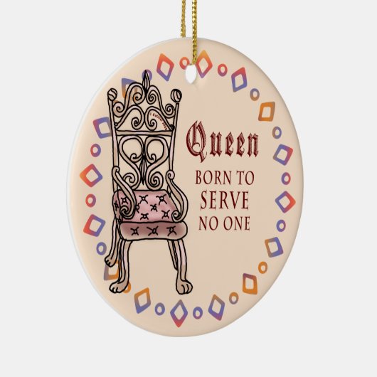 Custom Queen serveert geen ornament (Rechts)