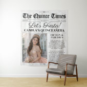 Custom Quinceañera Backdrop Newspaper Tapestry Wandkleed (In situ)