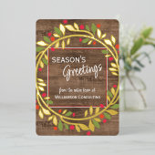 Custom Red Berries Green Holly Foliage Gold Folie Feestdagenkaart (Staand Voorkant)
