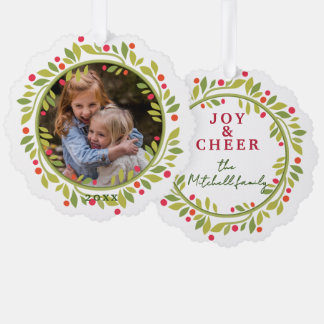 Custom Red Berries Green Leaves Wreath Ornament Kaart