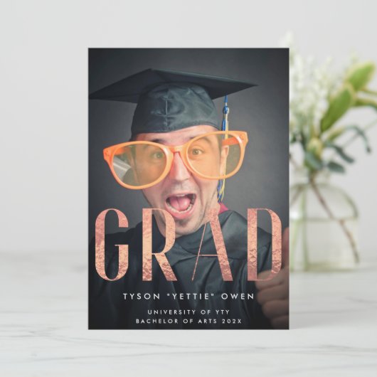 Custom Roos Gold Foil Nick Naam AFSTUDEERDER Foto Aankondiging (Staand voorkant)