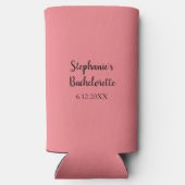 Custom Roze Bruiloft Bachelorette Party Gift Favor Seltzer Blikjeskoeler (Achterkant)
