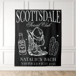 Custom Scottsdale Bachelorette Party Social Club Wandkleed<br><div class="desc">Maak je klaar om hoofden te slaan op je Scottsdale bachelorette bash met onze Custom Scottsdale Bachelorette Party Social Club Tapestry, de perfecte mix van luxe en westerne charme voor uw onvergetelijke feest. Of je nu de stad "Scottsdale Before the Veil" schildert of een cowgirl thema omarmt, dit wandtapijt zet...</div>