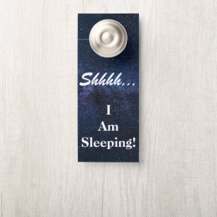 Custom, shhh... ik ben aan het slapen" deurhanger