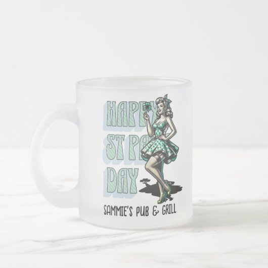 Custom St Patrick's Day Pinup Meisje met Shamrock Matglas Koffiemok (Links)