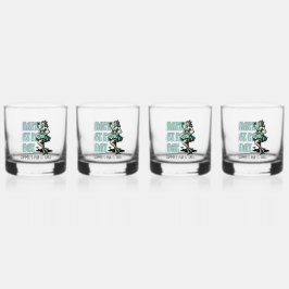 Custom St Patrick's Day Pinup Meisje met Shamrock Whisky Glas