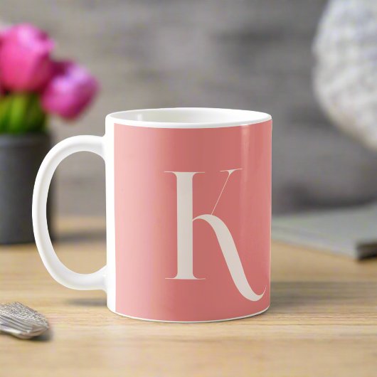 Custom Stijlvol Initiaal Naam l Vrouwelijk Blush R Koffiemok