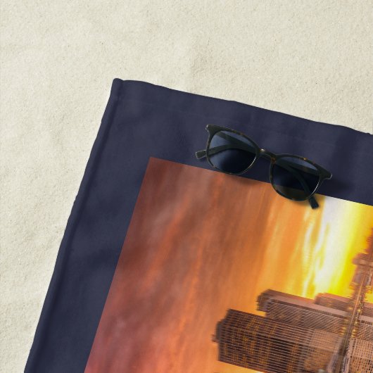 Custom Text New York City Skyline Strandlaken (In situ)