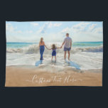 Custom Uw Foto Keukenhanddoek met Tekst<br><div class="desc">Aangepaste foto en tekst keukenhanddoeken - Unique Your Own Design - Gepersonaliseerde familie / vrienden of persoonlijke handdoeken / cadeau - Voeg Jouw tekst en foto toe - Formaat wijzigen en verplaatsen met aanpassingstool! Kies lettertype / grootte / kleur! Veel succes - wees gelukkig :)</div>