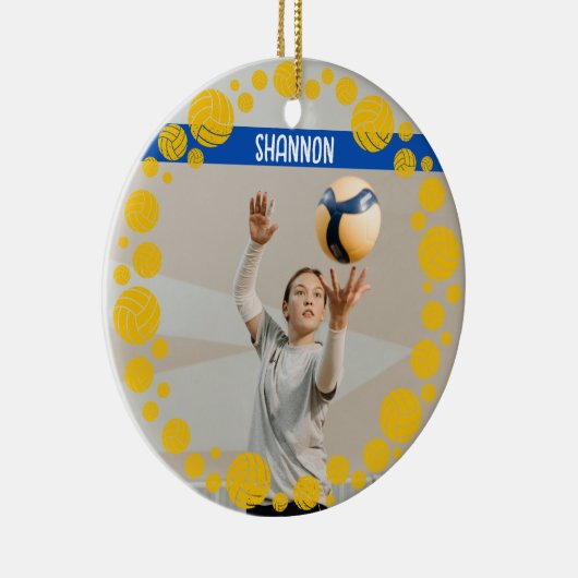 Custom Volleyball Picture Name Year  Keramisch Ornament (Rechts)