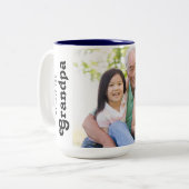Custom we houden van je Opa Foto Tweekleurige Koffiemok (Voorkant links)