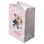 Custom Wedding Gift Bag Quirky Cartoon Passen getr Medium Cadeauzakje (Voorkant Gekanteld)