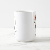 Custom Wildflower Initial Mug for Mom or Grandma Koffiemok (Center)