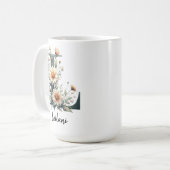 Custom Wildflower Monogram Mug for Mother’s Day Koffiemok (Voorkant links)