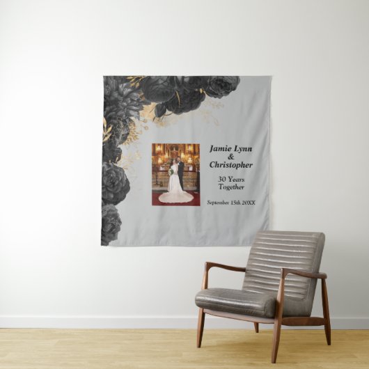 Custom Zwart Bloemen Bruiloft Jubileum Tapestry Wandkleed (In situ)