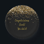 Custom Zwart en Goud Graduation Party Glitter Papieren Bordje<br><div class="desc">Custom Graduation Party Paper bord,  zwart en goud ronde sprankeling,  sparkly twinkle glitter celebration 2025,  gepersonaliseerde afstudeerder klasse van 2024,  afstuderen high school uni,  bachelor verpleegkunde college diploma 2026,  University Master MBA Law Doctor,  verpleegkundige beoefenaar leraar CPA MD,  doctoraat gunst ingenieur JD MPA,  medische zesde vorm arts assistent</div>