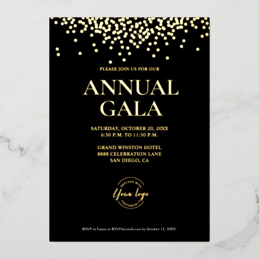 Custom Zwart Goud Moderne Typografie Liefde script Folie Uitnodiging (Voorkant)