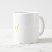 Customised letter V mug Grote Koffiekop (Voorkant rechts)
