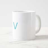 Customised letter V mug Grote Koffiekop (Voorkant rechts)