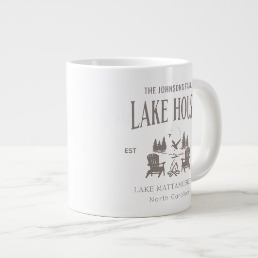 Customizable Lake House House Warming Gift Grote Koffiekop (Voorkant rechts)