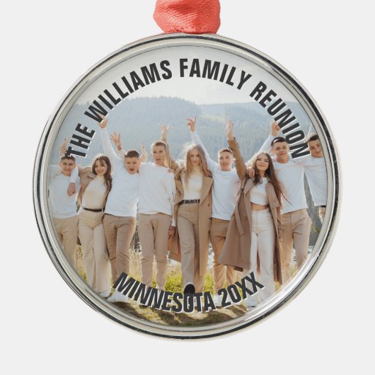 Customized Family Reunion Photo 2025 Christmas Metalen Ornament (Voorkant)