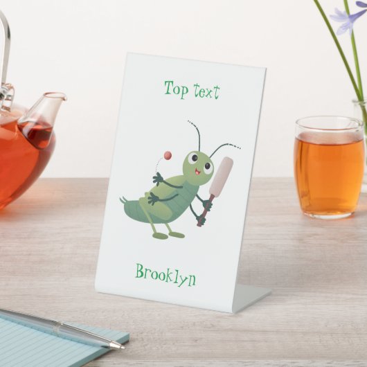 Cut green cricket insect cartoon illustratie reclamebord met voetstuk (Insitu)