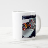 Cutaway is een tweekoppige Gemini-ruimtesonde tijd Grote Koffiekop (Voorkant rechts)