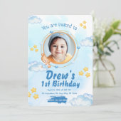 Cute 1st Baby Boy Birthday Invitation Kaart (Staand voorkant)