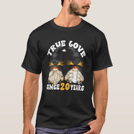 Cute 20th Wedding Anniversary Gnomes For Penguin M T-shirt (Voorkant)