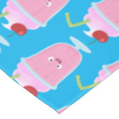 Cute aardbery ice crème sundae cartoon tafelkleed (Gekanteld)