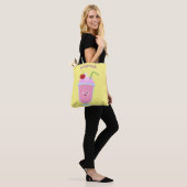 Cute aardbery ice crème sundae cartoon tote bag (Op model)