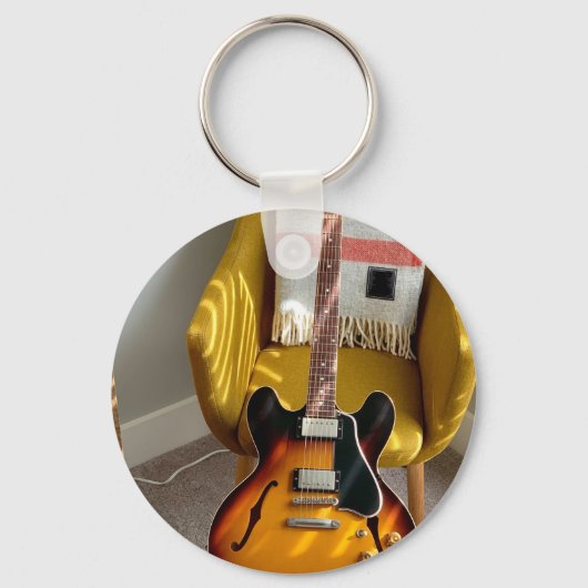 Cute Acoustic Guitar Sleutelhanger (Voorkant)