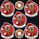 Cute African American baby met een Santa hat Sticker<br><div class="desc">Een set zeven snijvinylstickers met een afbeelding van een schattig, gelukkig glimlachend Afrikaans-Amerikaanse baby of een meisje, die in kerstkleding is gekleed en een rood kerstkleed draagt met een pet en een cadeau op een rode achtergrond heeft; vijf stickers van de baby en twee stickers met een kerstkreet; met een...</div>