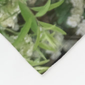 Cute Alaskan Malamute Dog Puppy in Flowers Photo Fleece Deken (Hoek)