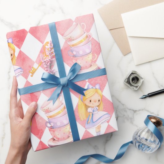 Cute Alice in Wonderland Red Gift Wrapping Paper Cadeaupapier (Geschenken)