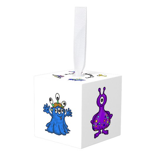 Cute Aliens Cube Ornament (Voorkant hoekig)