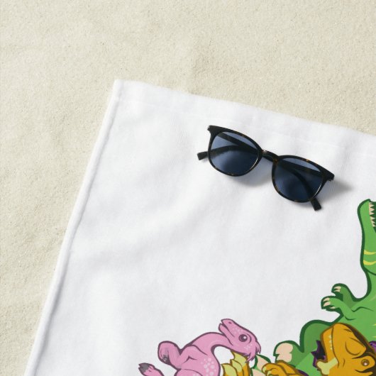 Cute and Colorful Dinosaurs Strandlaken (In situ)