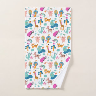 Cute and Colorful Jungle Animals Pattern Handdoek