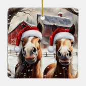 Cute and Funny Christmas Horses Barn Keramisch Ornament (Achterkant)