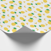 Cute and Funny Pineapple Pattern Cadeaupapier (Hoek)