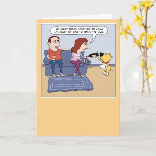 Cute and Funny Training Dog to Pour Wine Kaart (Gele Bloem)